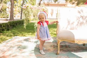 Vestido/capota/braguita celeste/topitos rojos volante plumeti Dolce Petit