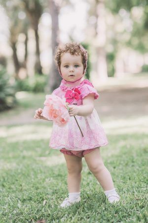 Vestido/capota/braguita combi fucsia blanco bordado Dolce Petit