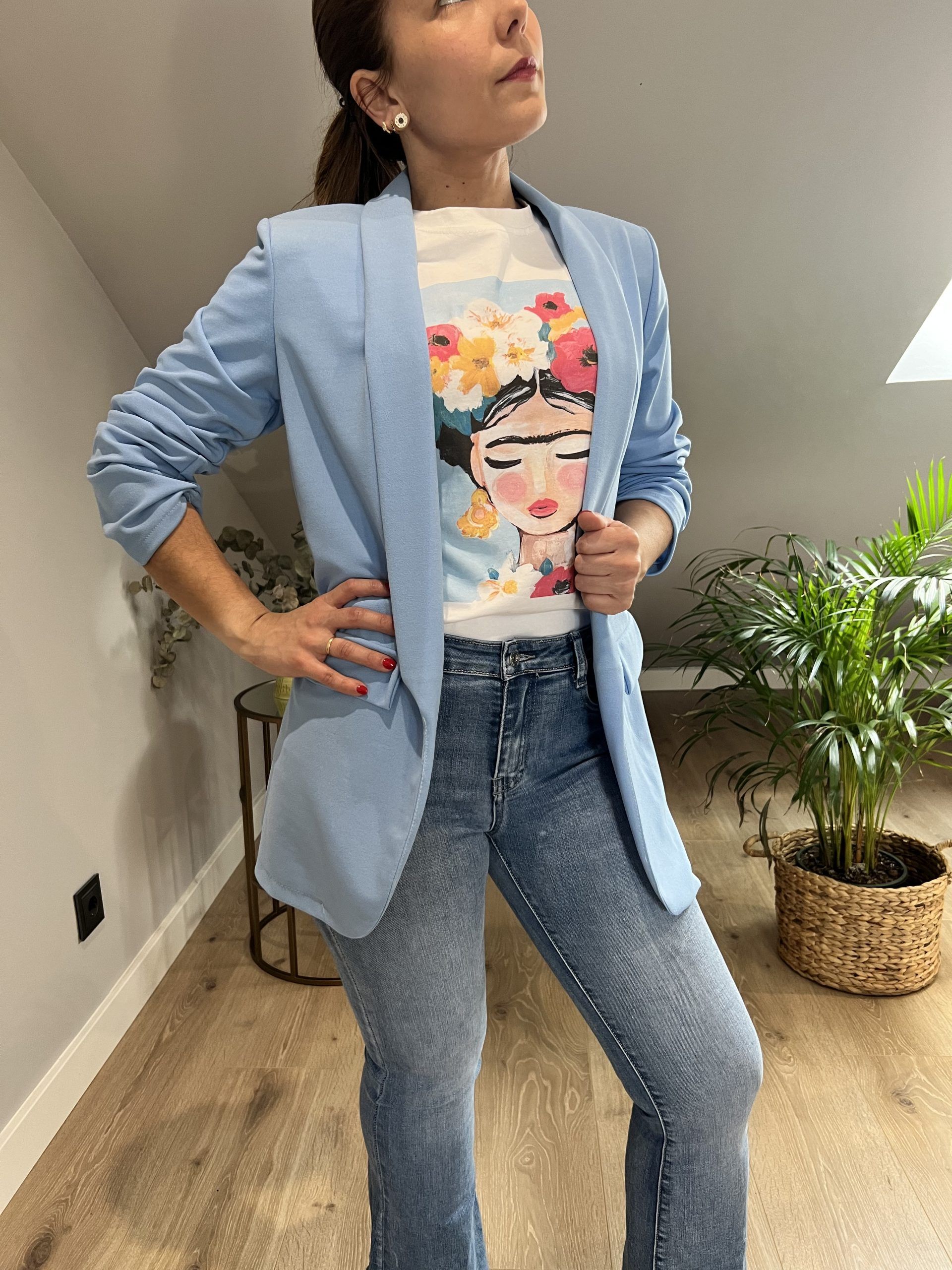 Blazer manga fruncida celeste